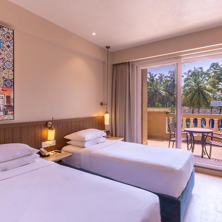 Hotel Fairfield By Marriott Goa Calangute Esterno foto