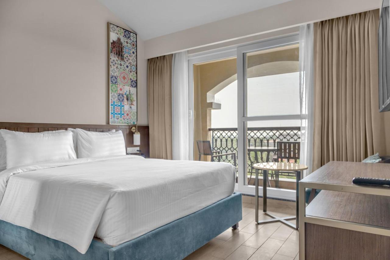 Hotel Fairfield By Marriott Goa Calangute Esterno foto