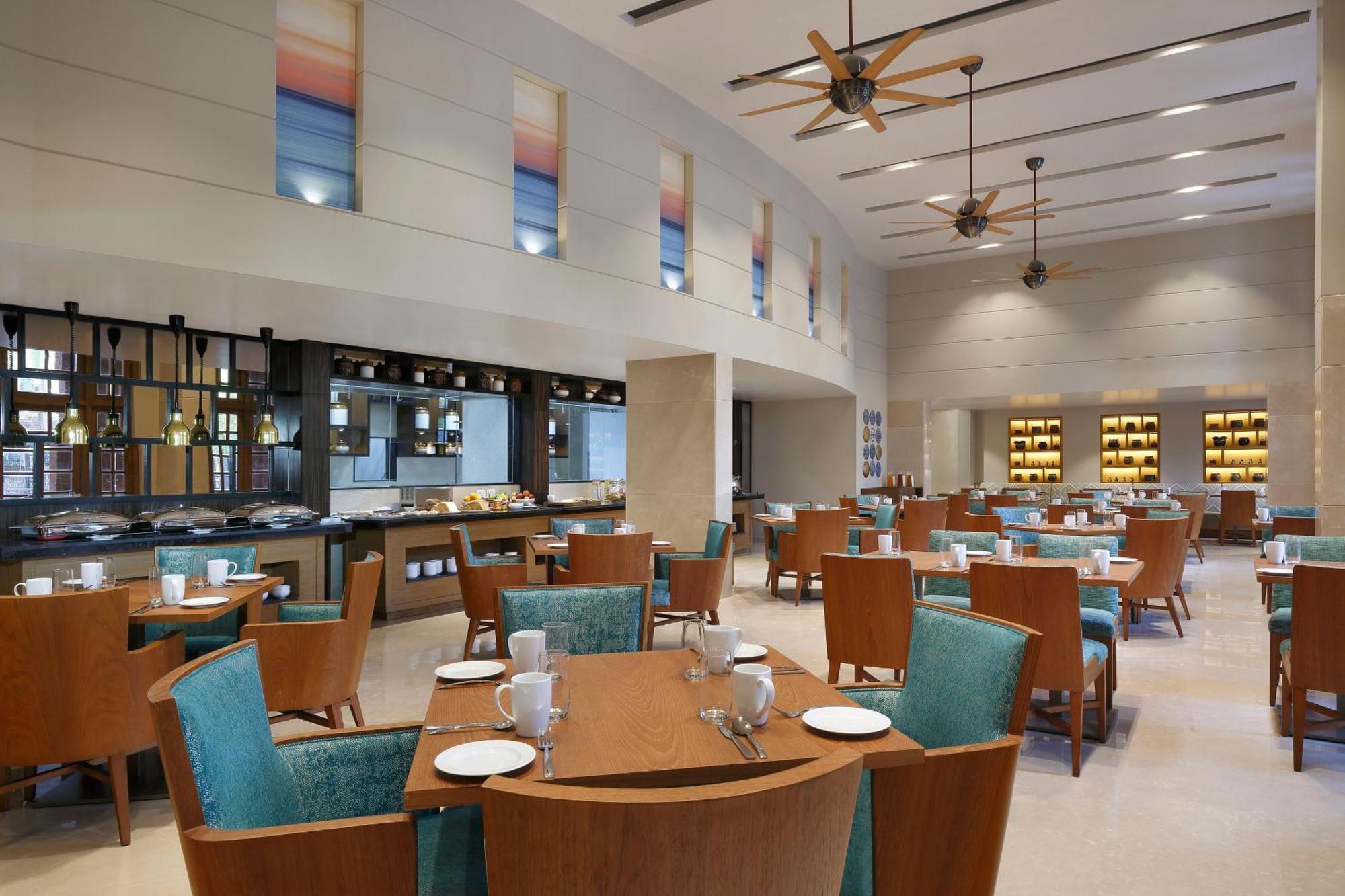 Hotel Fairfield By Marriott Goa Calangute Esterno foto