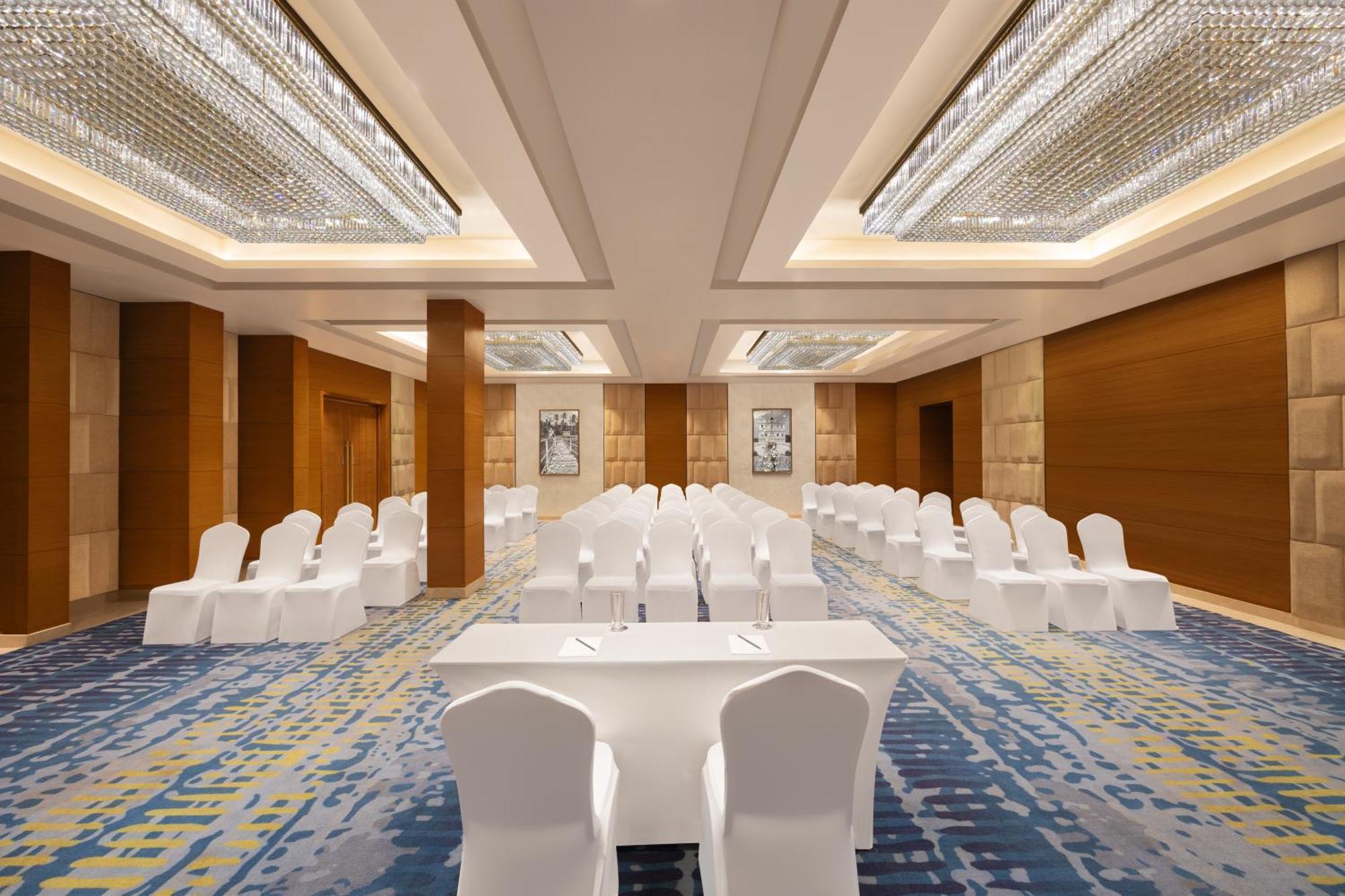Hotel Fairfield By Marriott Goa Calangute Esterno foto