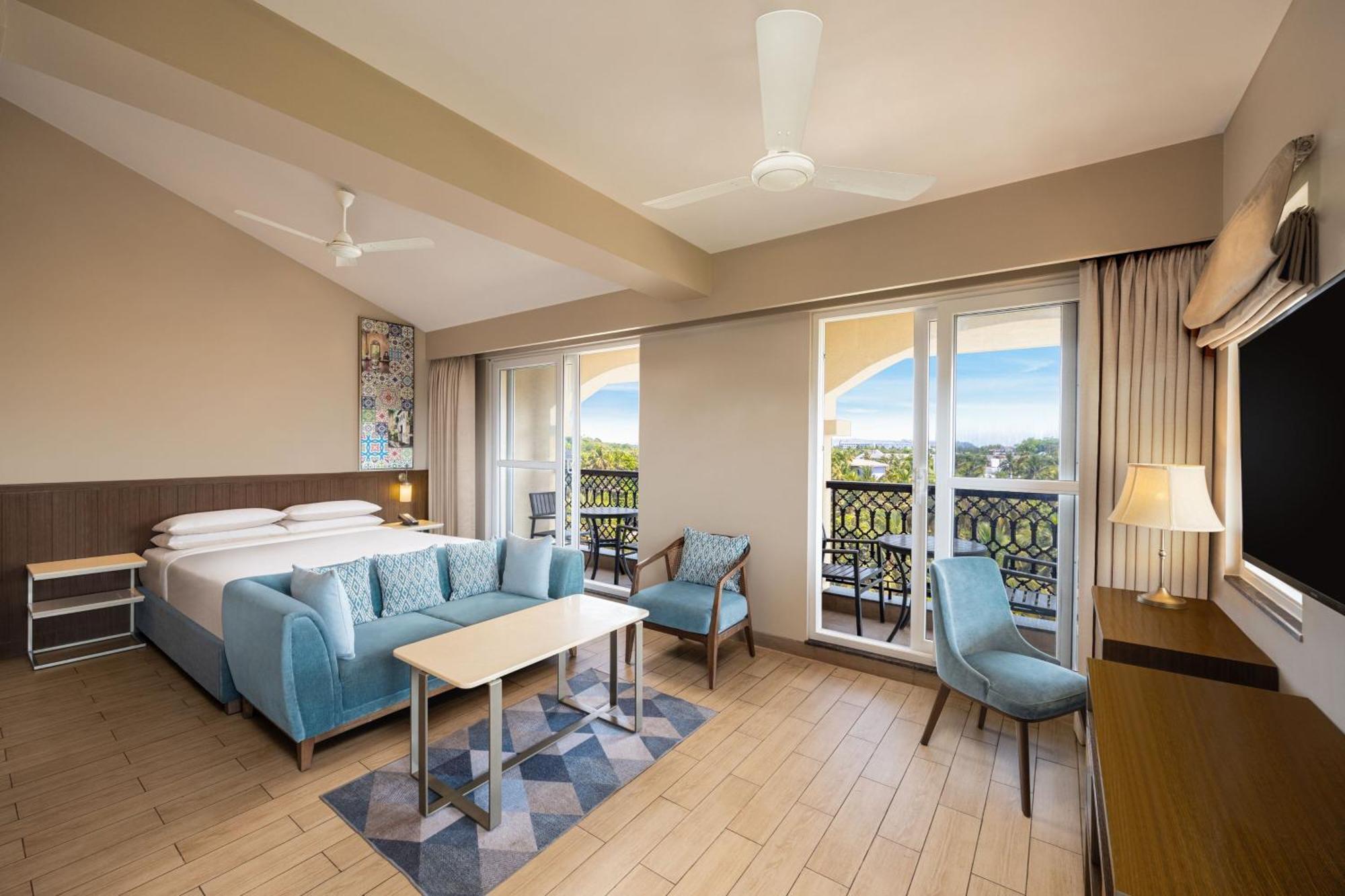 Hotel Fairfield By Marriott Goa Calangute Esterno foto