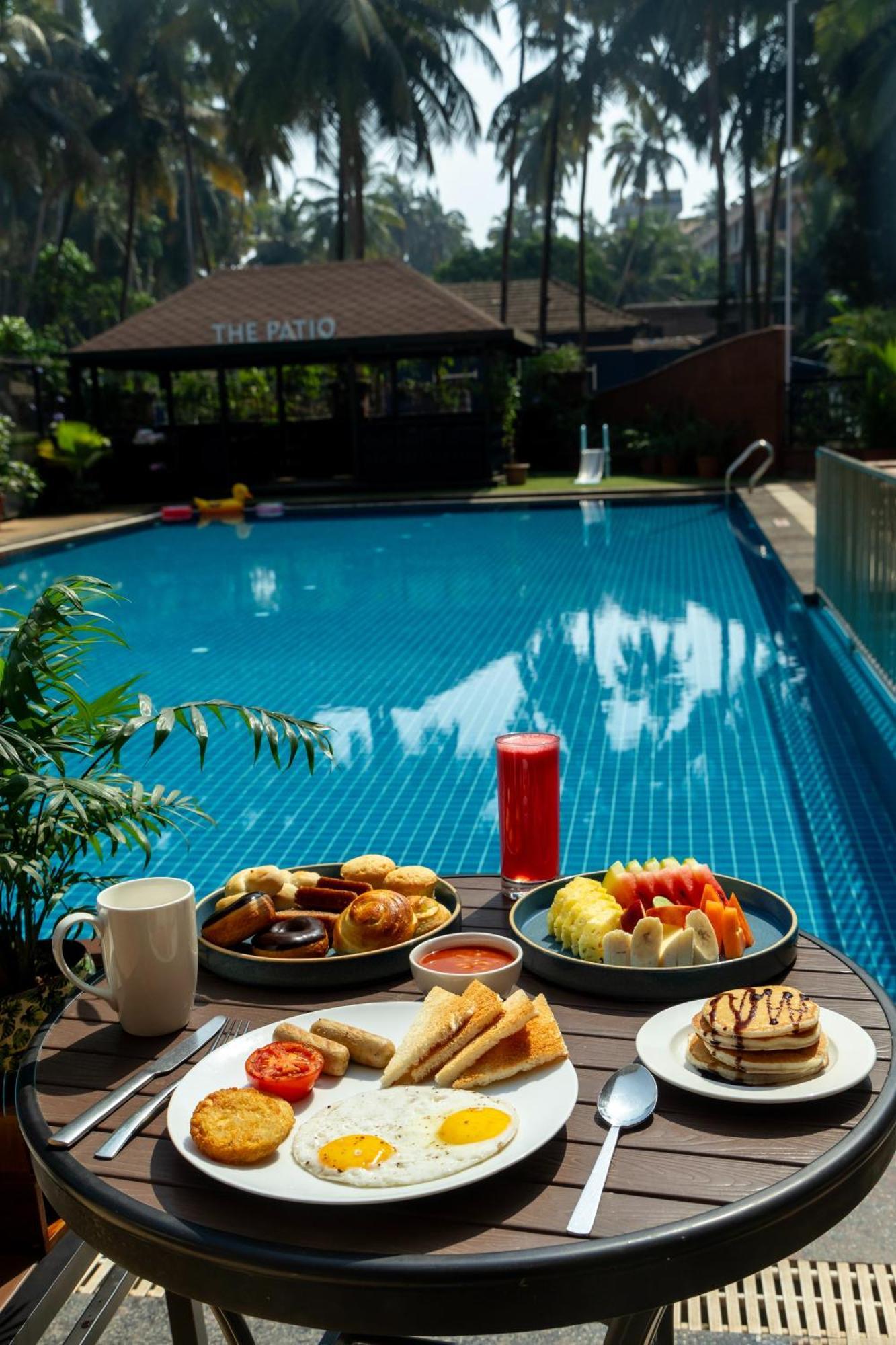 Hotel Fairfield By Marriott Goa Calangute Esterno foto