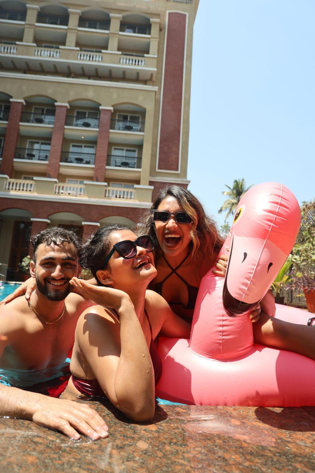 Hotel Fairfield By Marriott Goa Calangute Esterno foto