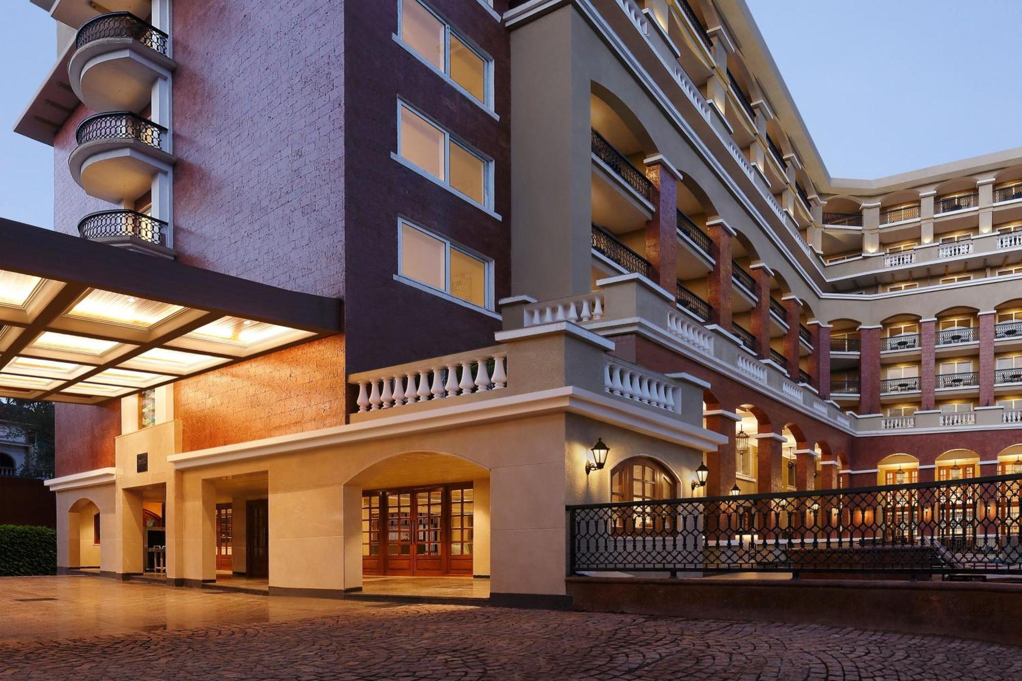Hotel Fairfield By Marriott Goa Calangute Esterno foto